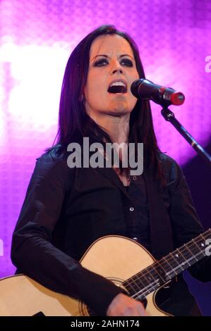 Milano Italien 14.06.2007, Domplatz: Dolores O'Riordan im Konzert während der musikalischen Ereignis 'Festivalbar 2007". Stockfoto