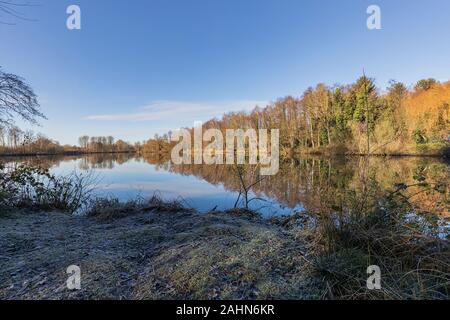 Viersen-Born - Blick auf See geboren mit ruhigen Wasser / Deutschland Stockfoto