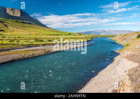 Der horga Fluss in Horgarsveit Gemeinde North Central Island, wie in östlicher Richtung gesehen. Stockfoto