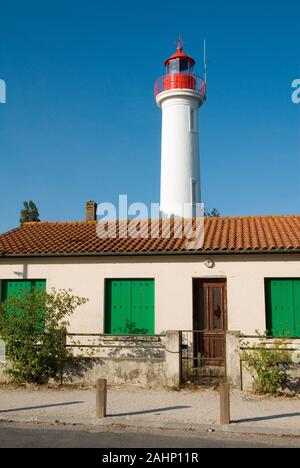 Frankreich, Poitou-Charentes, Insel Oleron, Ile d'Oléron, Ile-de-France, Chateau d'Oléron, Leuchtturm Stockfoto