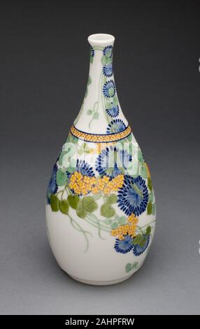 Herstellung nationale de Sèvres (Hersteller). Vase. 1904. Sèvres. Porzellan mit mehrfarbigem Emaille Stockfoto