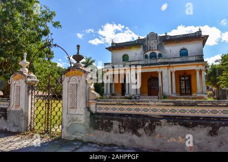 Verlassene Villa, Avenida Colon, Merida, Mexiko Stockfoto