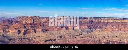 Einen Panoramablick auf die Bergigen Grand Canyon ab Lipan Point gesehen. Stockfoto