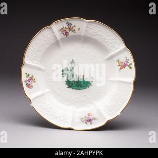 Meissener Porzellan Manufaktur (Hersteller). Gericht aus dem Swan Service. 1738. Meissen. Hartporzellan, mehrfarbigen Emaillen, und Vergoldung Diese Platte wurde ein Teil einer aufwendigen 2.200 Stück Abendessen, gefeiert wurde als der größte Porzellan