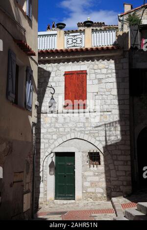 Dorf La Turbie, Alpes-Maritimes, Cote d'Azur, Côte d'Azur, Provence, Frankreich, Europa Stockfoto