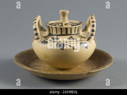 Antike Griechische. Miniatur Pyxis (Container für persönliche Gegenstände). 300 v. Chr. - 270 v. Chr.. Cales. Terrakotta, mit Silhouette Dekoration Stockfoto