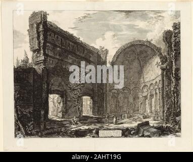 Giovanni Battista Piranesi. Bleibt der ein Zimmer vom Praetorian Fort an die Hadriansvilla, Tivoli, aus Blick auf Rom. 1774. Italien. Radierung auf schwerem Elfenbein Bütten In diesem Druckjob von Piranesi's Söhne veröffentlicht, der Künstler die Überreste des römischen Kaisers Hadrian 2. Jahrhunderts Villa im Tivoli dargestellt, in der Nähe von Rom. Von Piranesi als Zimmer, die in der Kaserne der Prätorianergarde, die so genannte Halle der Philosophen ist jetzt gedacht, um eine Bibliothek zu wurden für wichtige Tagungen des Rates verwendet werden beschrieben. Die Apsis Kammer wurde ursprünglich mit lila Porphyr Stein verziert, ein Kaff Stockfoto