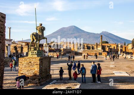 Centaur Statue im Forum, Pompeji, Vesuv, Italien Stockfoto