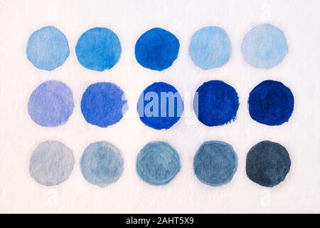 Von Hand bemalt blau Aquarell Hintergrund Stockfoto