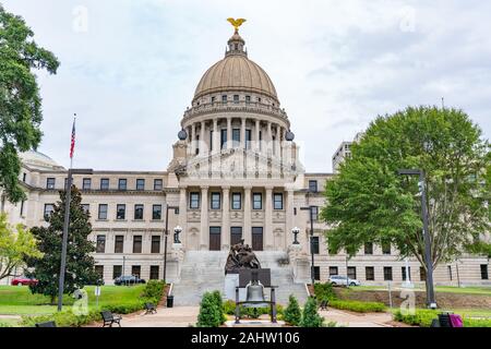 Jackson, MS - Oktober 7, 2019 : Äußeres der Mississippi State Capitol Building in der Jackson Stockfoto