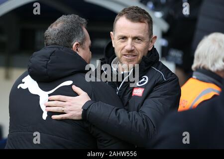 London, Großbritannien. 1. Jan 2020. Gary Rowett Manager von Millwall während der Sky Bet Championship Match zwischen Millwall und Luton Town an der Höhle, London am Mittwoch, dem 1. Januar 2020. (Credit: Jacques Feeney | MI Nachrichten) das Fotografieren dürfen nur für Zeitung und/oder Zeitschrift redaktionelle Zwecke verwendet werden, eine Lizenz für die gewerbliche Nutzung Kreditkarte erforderlich: MI Nachrichten & Sport/Alamy leben Nachrichten Stockfoto
