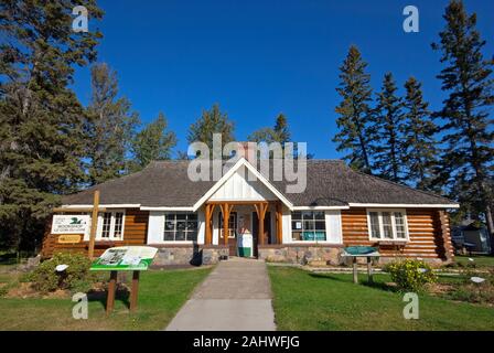 Buchladen 'Le Coin du Livre" (Die Freunde von Prince Albert National Park betrieben) in Waskesiu, Prince Albert National Park, Saskatchewan, Kanada Stockfoto