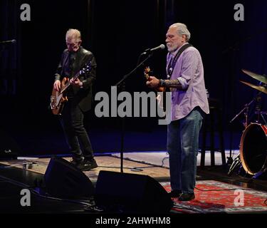 FORT LAUDERDALE, FL - Dezember 31: Hot Tuna Sylvester Psychedelic Party für das Neue Jahr am Parker Playhouse durchführen am 31 Dezember, 2019 in Fort Lauderdale, Florida. Quelle: MPI04/MedaPunch Stockfoto