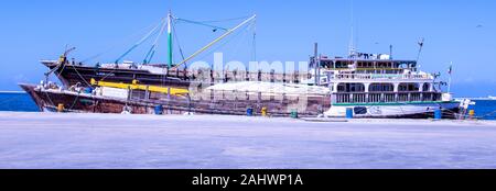 Dhaus im Hafen Berbera, Somaliland Stockfoto