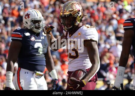Tampa, Florida, USA. 1 Jan, 2020. Minnesota Golden Gophers wide receiver Rashod Bateman (13), die in Aktion während der Outback Bowl NCAA Football Spiel zwischen den Minnesota Gopher und die Auburn Tiger bei Raymond James Stadium in Tampa, Florida statt. Andrew J. Kramer/Cal Sport Media/Alamy leben Nachrichten Stockfoto