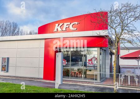 CHESTER, VEREINIGTES KÖNIGREICH - Dezember 25th, 2019: KFC Restaurant store Front Stockfoto