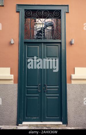 Traditionelle alte Haus Eingang in der Plaka Athen Stockfoto