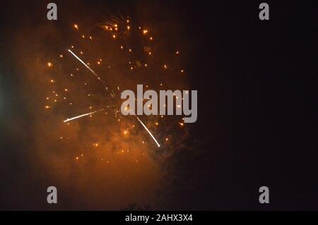 2020 Feuerwerk in Lukavac. Stockfoto