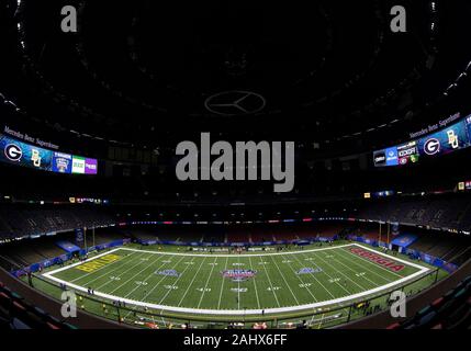 New Orleans, Louisiana, USA. 01 Jan, 2020. Einen allgemeinen Überblick vor der NCAA Football Spiel Action zwischen dem Georgia Bulldogs und die Baylor Bears bei Mercedes-Benz Superdome in New Orleans, Louisiana. Johann Mersits/CSM/Alamy leben Nachrichten Stockfoto