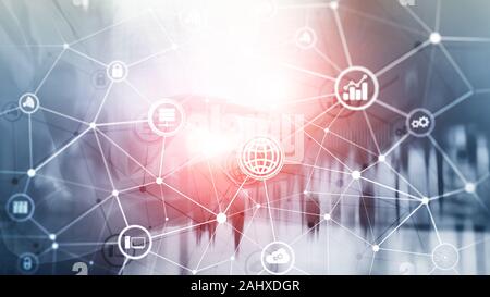 Ikt - Informations- und Telekommunikationstechnik und IOT - Internet der Dinge Konzepte. Diagramme mit Symbolen auf serverraum Hintergründe. Stockfoto