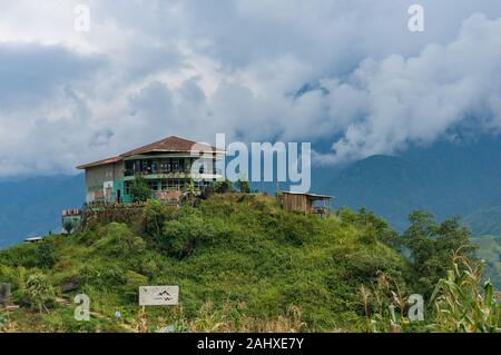 Sapa, Vietnam - am 19. August 2017: Haven SaPa Restaurant auf der Spitze des Hügels Stockfoto