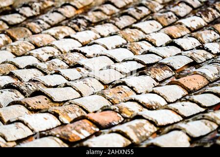 Ton Ziegeldach - Italien Stockfoto