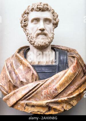 Marmor Porträt des Kaisers Antonino Pio (Antoninus Pius) (86 - 161 AD) Ende des XVII Anfang des XVIII. Stockfoto