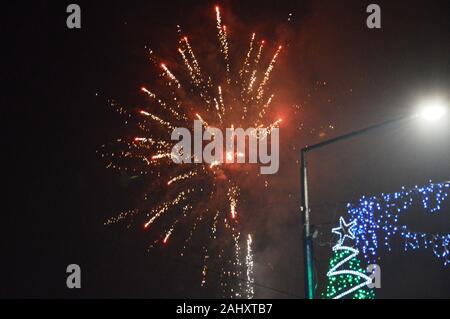 2020 Feuerwerk in Lukavac. Stockfoto