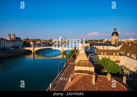 Frankreich, Saône-et-Loire (71), Chalon-sur-Saône, Saint-Laurent Brücke und Saint Laurent Insel Stockfoto