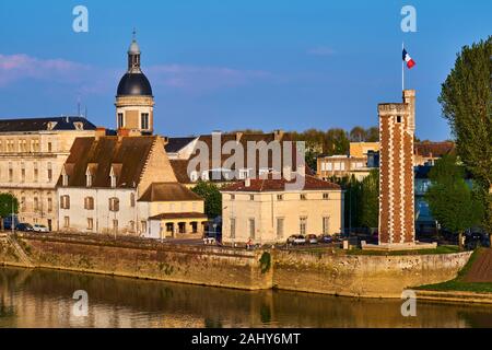 Frankreich, Saône-et-Loire (71), Chalon-sur-Saône, Doyenné Turm auf der Insel Saint-Laurent Stockfoto