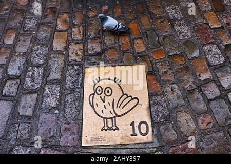 Frankreich, Burgund, Côte-d'Or, Dijon, UNESCO-Weltkulturerbe, Owl ist die Stadt Emblem Stockfoto
