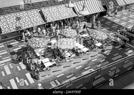 Idylle zwischen Stockholms Hochhäusern, 1969. Idyllische Szenen inmitten von Stockholm, Türme, 1969. Stockfoto