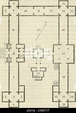 Ägypten und die Sûdân; Handbuch für Reisende. 379, 381-383. Kalkstein coffinsin die Form von Mumien, aus Oberägypten. Ausleger 9 (Fortsetzung der Ägyptischen Sammlung). 407. Sitzende Figur oithe Göttin Sekhmet, von Amenophis III. in der templeof Mut errichtet in Karnak (s. 280); 415. Büste von einem Priester; 426. Granit statue ofRamses II.; 420. Säule aus dem Tempel von Atum in Heliopolis, mit namesand Darstellungen von Ramses II., in Alexandria gefunden. - In der TableCase im Zentrum: Mumie - Masken, Girlanden, Kopfstützen (eines mit der heador des Gottes Bes), Sandalen, etc., von Deir el-Bahr Stockfoto