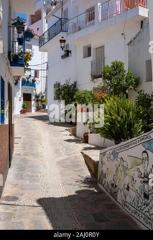 Genalgaucil, Andalusien, Spanien. Künstler Dorf in den Bergen Stockfoto