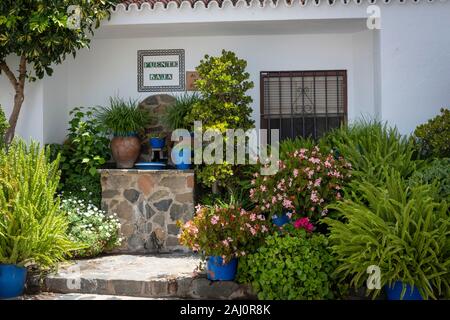 Genalgaucil, Andalusien, Spanien. Künstler Dorf in den Bergen Stockfoto