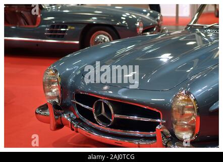 Turin, Piemont, Italien -7/02/2014 - AutoMotoRetro ist die jährliche periodische Messe für Liebhaber und Sammler von Oldtimern und Motorrädern Stockfoto