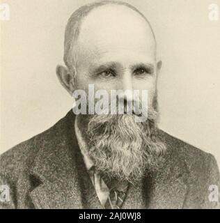 Eine biografische Geschichte von Fremont und Mühlen Grafschaften, Iowa. fFremont Grafschaft für einige Zeit. Seine familyconsists von Edna S., Herbert H., Ollie andCarl H., beide verstorben, und Louise. In der Politik Herr McDonald ist ein repub-lican, sein Urteil der nationalen Angelegenheiten Auto- rying mit viel Gewicht. Sowohl er andhis schätzbar Frau sind konsistente membersof der presbyterianischen Kirche, der er Verwendung einer liberalen Mitwirkende und Unterstützer. WILLIAM R. JOHNSON. illiam Riley Johnson, der nowefficiently dienen als Treuhänder von Silber Creektownship, ist eines der praktischen andenterprising Landwirte von Mil Stockfoto