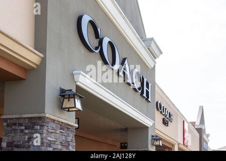 Birch Run, Michigan, USA - Oktober 9, 2018 : Äußeres der Coach Outlet im Birch Run Outlet Mall in der Nähe von Frankenmuth in Michigan. Stockfoto