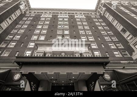 Grand Rapids, Michigan, USA - 17. September 2016: Die historische Amway Grand Plaza Hotel ist ein luxuriöses 4-Sterne Hotel der Hilton Hotelkette gehört. Stockfoto