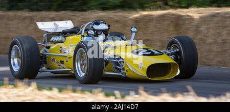 Goodwood Festival Geschwindigkeit 2017 Fahrer: Michael McKinney aus den USA, Eigentümer, Anbieter und der Treiber der 1967 ex-Jim Clark Vollstedt Ford Indianapolis Auto Stockfoto