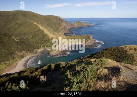 Ein Luftbild von Sandy Bay als von den Te Paki Coastal Track in der Region Northland auf der Nordinsel Neuseelands gesehen. Stockfoto