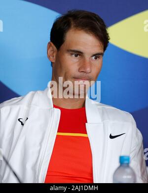 Perth, Australien. 2. Januar 2020; RAC Arena, Perth, Western Australia, Australien; ATP-Cup Team Pressekonferenzen, Spanien; Rafael Nadal aus Spanien spricht mit der Presse während der Team Pressekonferenzen - Redaktionelle Verwendung Credit: Aktion Plus Sport Bilder/Alamy leben Nachrichten Stockfoto