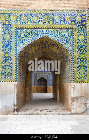 Innere Passage, Masjed-e Imam Moschee, Maydam-e Iman Square, Esfahan, Iran Stockfoto