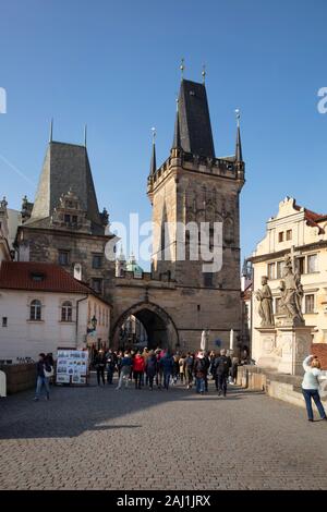 Altstädter Brückturm an der Karlsbrücke, Prag, Böhmen, Tschechien, Europa Stockfoto