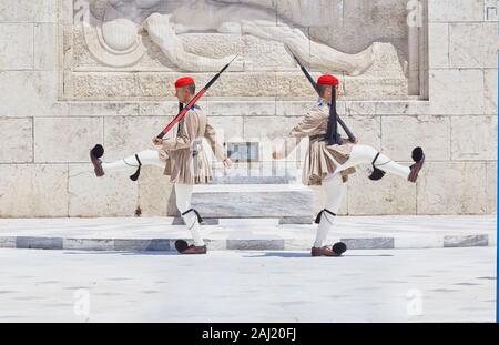 Evzone Soldaten, die Wachablösung, Athen, Griechenland, Europa Stockfoto
