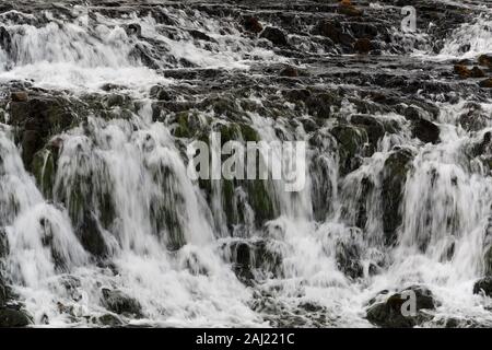 Bruarfoss, ein großer Türkis Wasserfall in Island Stockfoto