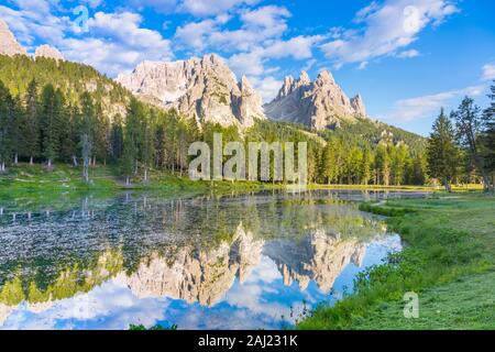 See Anturno und Cadini Berge, UNESCO, Provinz von Belluno, Misurina, Venetien, Italien, Europa Stockfoto