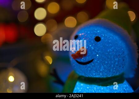 Schneemann auf dem Weihnachtsmarkt Stockfoto