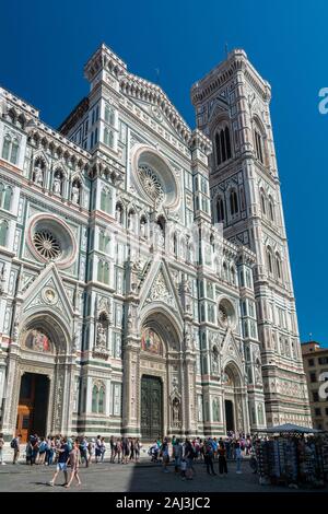 Florenz, Italien - Juni 5, 2019: Die Kathedrale von Santa Maria Del Fiore wurde 1296 im gotischen Stil begonnen, ein Design von Arnolfo di Cambio und war Stockfoto