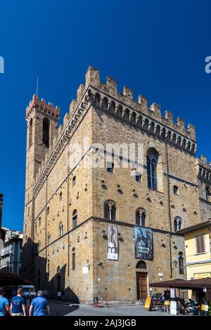 Florenz, Italien - 5. Juni 2019: Das Bargello, auch bekannt als der Palazzo del Bargello, Museo Nazionale del Bargello, Palazzo del Popolo (Palast der Stockfoto